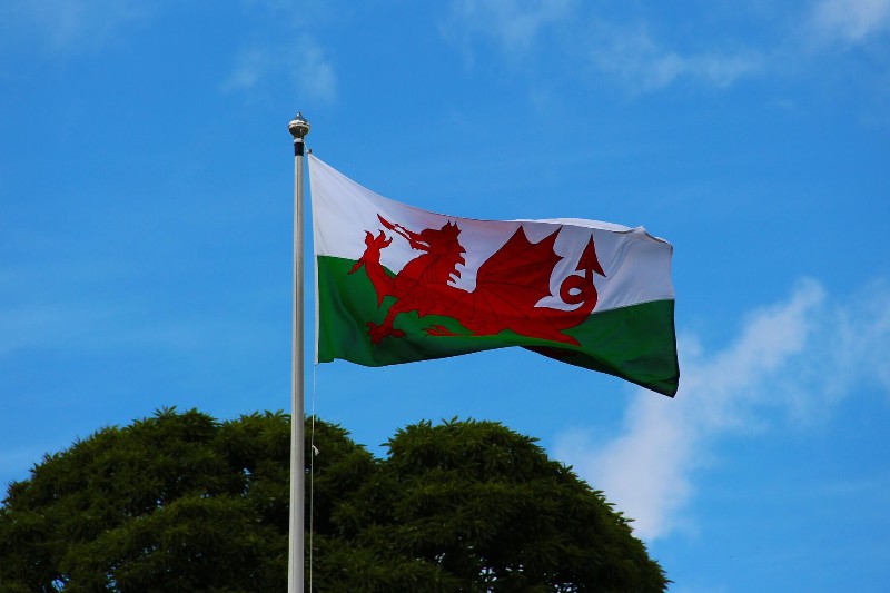 Best Things To Do In Wales | Wales flag